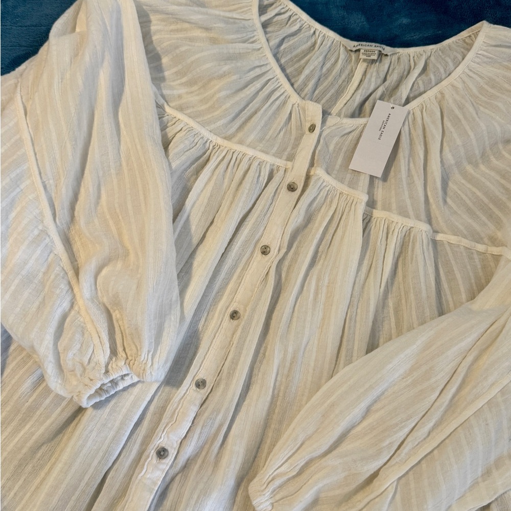 American Eagle Outfitters Cream Button-Up Blouse